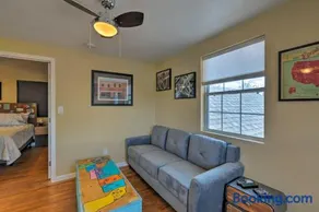 Winslow Apartment w/Jacuzzi- Deck & Grill Access! - Image 5