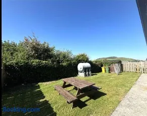 Beautiful Spacious 4-Bedroom House in Louisburgh - Image 4