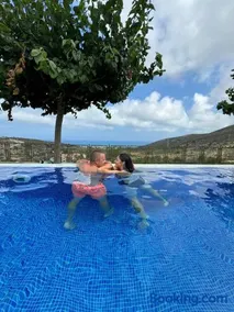 Adosado familiar 160 m, 2 piscinas, barbacoa, vistas al mar y montaña, 7 personas, wifi, mascotas, cuna - Image 3