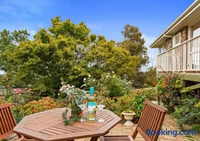 BerwickHills Stylish 3 BdrmHome *Free Wifi*NetFlix - Image 2