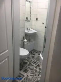 Apartman Saris - Image 2