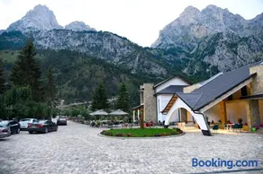 Breezy Hotel - Image 1
