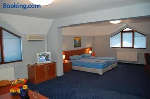 Hotel Kibella - Image 4