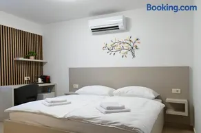 Terra rossa rooms - Image 1