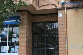Apartamento cómodo y espacioso con parking - Image 3