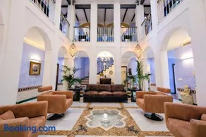 Hacienda Los Naranjos - Villa de Lujo Privada con Piscina - BBQ y Sala de Juegos - Image 2