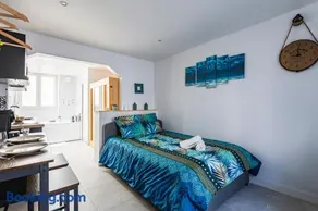 Cocon Privé avec Jacuzzi & Sauna - Image 5