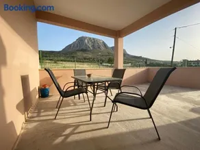 Acrocorinthos House - Image 2