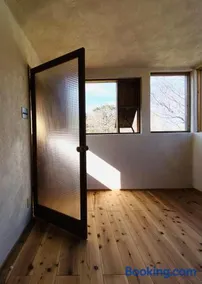 Private Forest Cottage for Two, Organic Lifestyle - Image 3