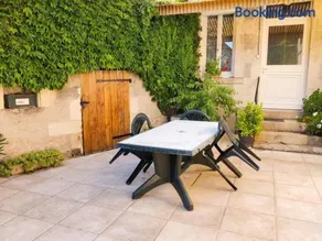 Chaleureuse Maison de Campagne avec Terrasse et Cheminée - Image 1