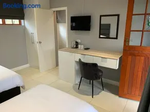 Green Pastures Guesthouse - Image 2