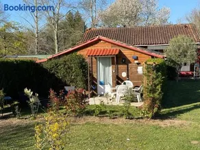 Chalet de campagne en Dordogne avec piscine - Image 1