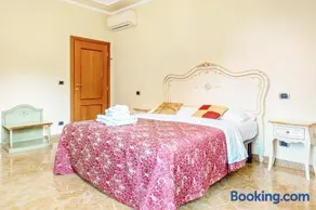 Inn Venice - Image 3