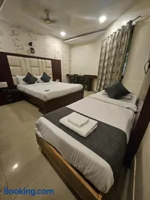 Luxury Hotel Addoree Palace - Near Mumbai Airport - Image 4