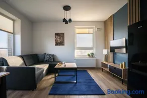 Bizapartments - Modern Flats with Parking - Image 2