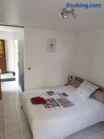 Le Petit Chalet -Appartement proche de la vieille ville , du centre ville et du Tram- PETIT DEJEUNER OFFERT - Image 5