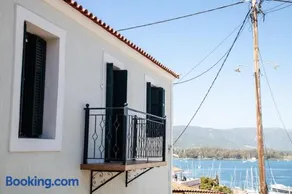 Villa @ Poros - Image 3