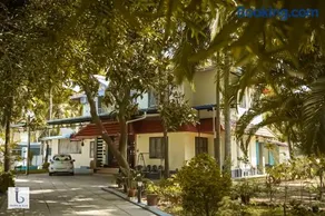 Tropical Island Homestay - Image 1