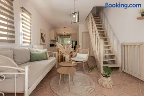 Alavastros Villa Maisonettes - Image 2