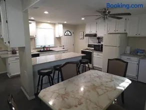 Beach Vacation Home - Image 4