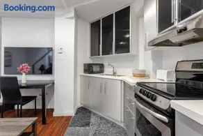 1BDR Mezzanine-Bishop-Vibe Central MTL - Image 2