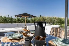Arsenis Luxury Villas - Image 1