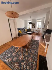 Maison Jacuzzi - Image 1
