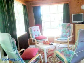 Charming chalet in Tellin with mountain view - Image 4