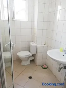 Veda Guest House - Image 2
