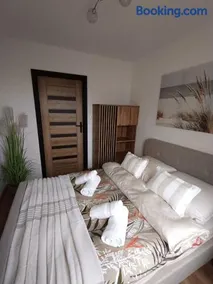 Piotrków Trybunalski Modern Apartment by BookingHost - Image 3