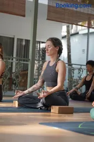 Palm Trees Yoga Resort - Image 2