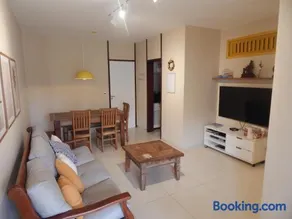 Aconchegante Apartamento de 3 Quartos com Varanda, Ar e cozinha completa - Cabo Frio - Image 2