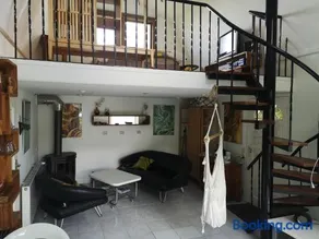 Sweet Tiny House - Image 2