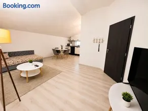 Vrátnica II by Cañas Apartments - free private parking spaces - Image 3