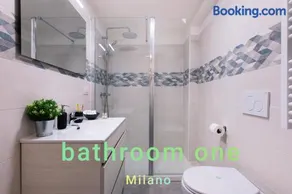 Milan loft 3BR 3BA and fast Wi-Fi 15 minutes to Duomo - Image 4