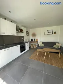 Le beau studio du bord de l'eau - Image 1