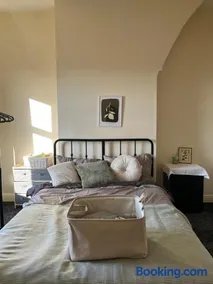 The Blackburn 2 Bedroom House - Image 3