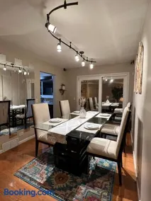 Luxe 3BR, 2BA + Hot Tub - Image 3