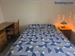Free Parking WiFi Fresh linens x4 - Image 3