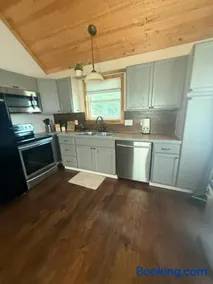 Cottage No 3 on ranch with Fishing and Camping - Image 4