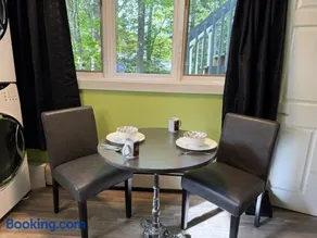 Sunset Suite - Image 4