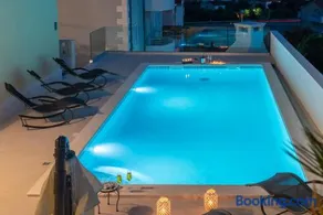 Apartments Villa Jelena - Image 1