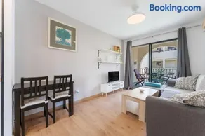 Sun Beach Apartment - Image 1