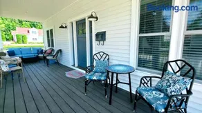 Downtown Harbor Springs cottage with 4 bedrooms, 2 baths, yard, and grill. - Image 3