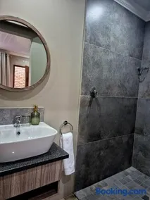 EveGreen Guest Lodge - Image 2