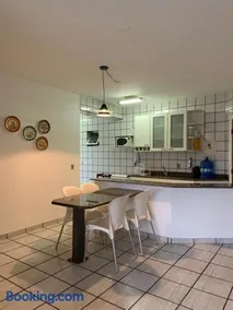 Apartamento Pé na Areia e águas tranquilas no centro de Guarapari - Image 3