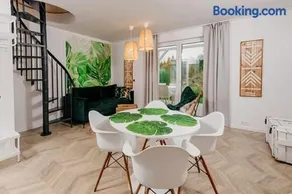 Large holiday home, jacuzzi, sauna - Image 2