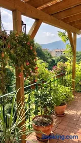 La Casa Rosa di Segusino with SPA Jacuzzi in garden - Image 2
