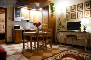Floreal House - Classic style apartment - Image 2