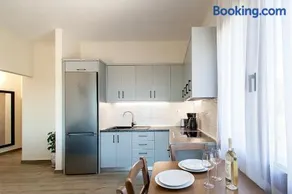 Bens Apartments-One Bedroom Premium Apartment - Image 1